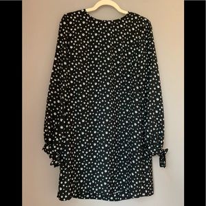 🚨PRICED TO SELL🚨H&M Bow cuff SHIFT DRESS